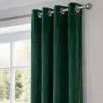 Detail oeillets et tissu Velours Gris, Vert en gros plan
